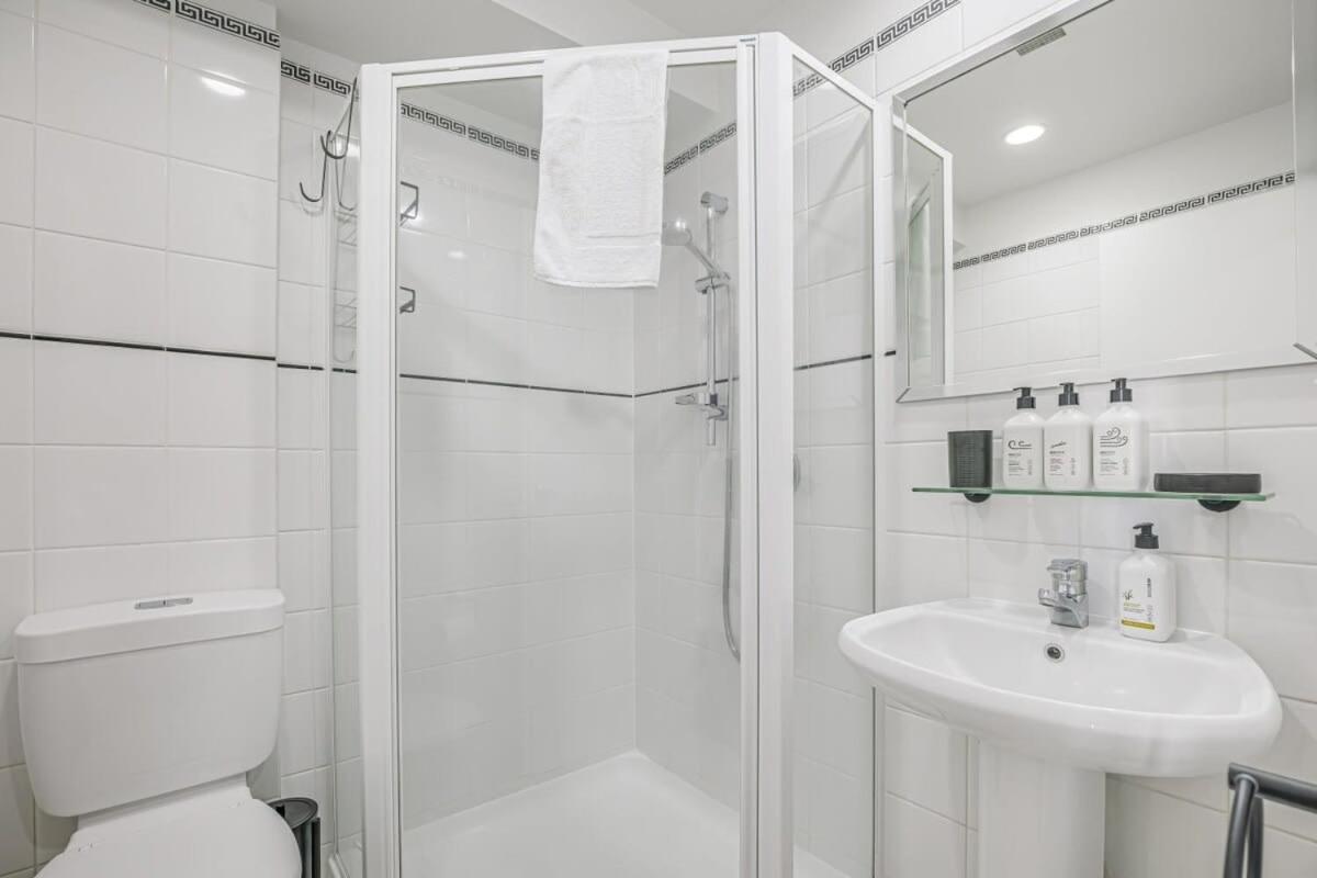 Spacious Character Apartment โอ๊คแลนด์ ภายนอก รูปภาพ